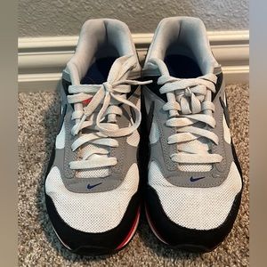 Nike Air boys shoe Size 6.5